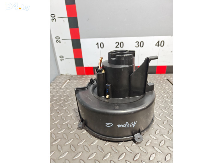 Моторчик печки к Opel Astra 2003 г.