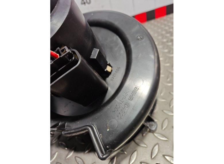 Моторчик печки к Opel Zafira, 2003г.