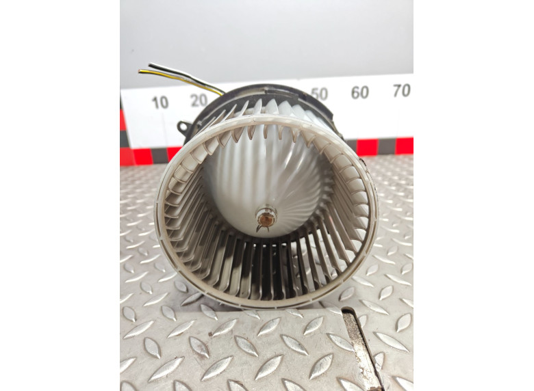 Моторчик печки к Suzuki SX4, 2008г.