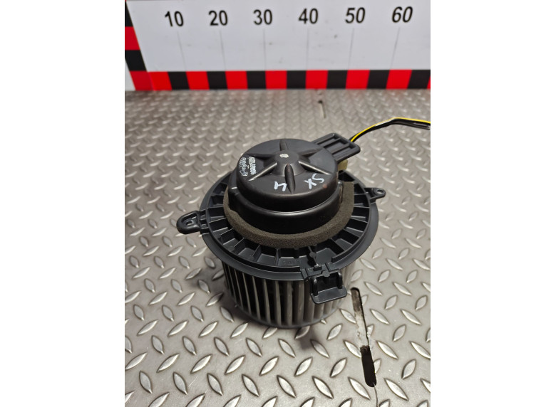 Моторчик печки к Suzuki SX4, 2008г.