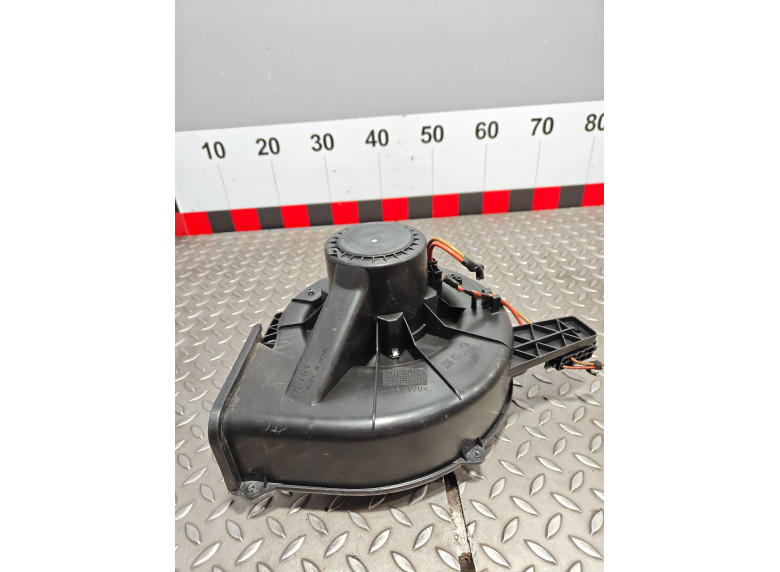 Моторчик печки к Volkswagen Polo, 2012г.