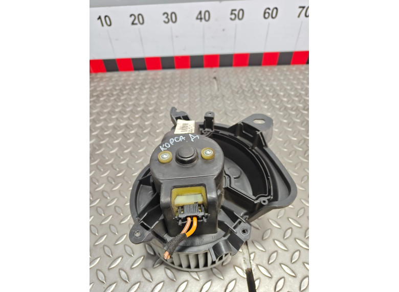 Моторчик печки к Opel Corsa, 2007г.