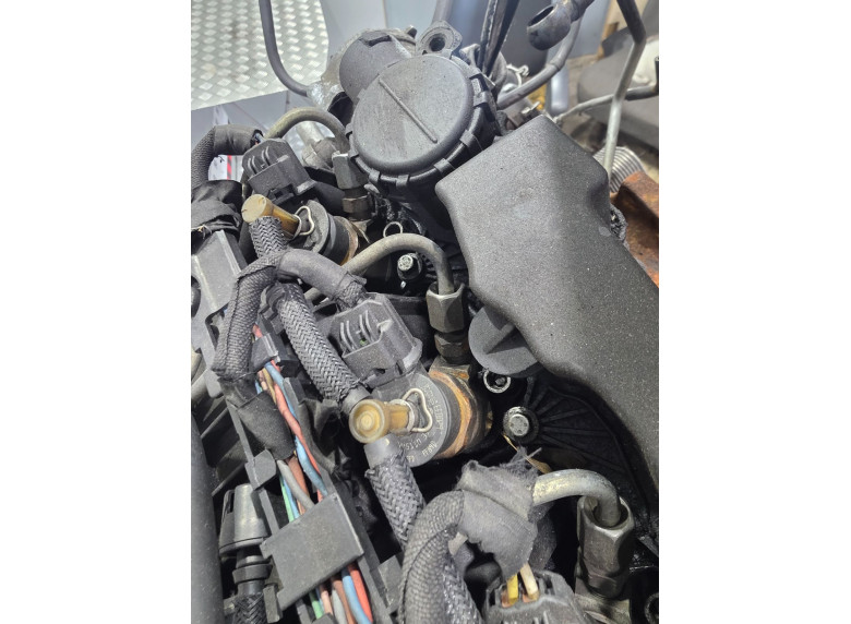 Форсунка к Peugeot 207, 2007г.