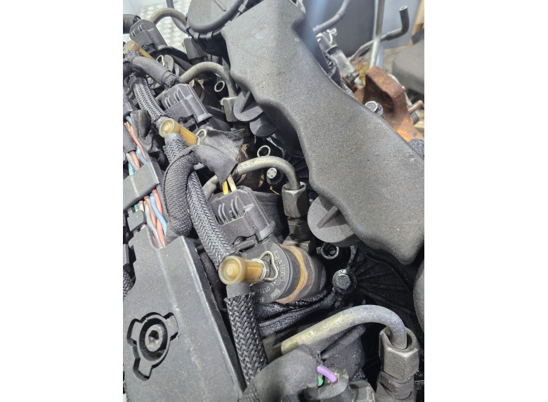 Форсунка к Peugeot 207, 2007г.