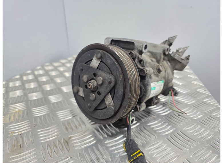 Компрессор кондиционера к Peugeot 207, 2007г.