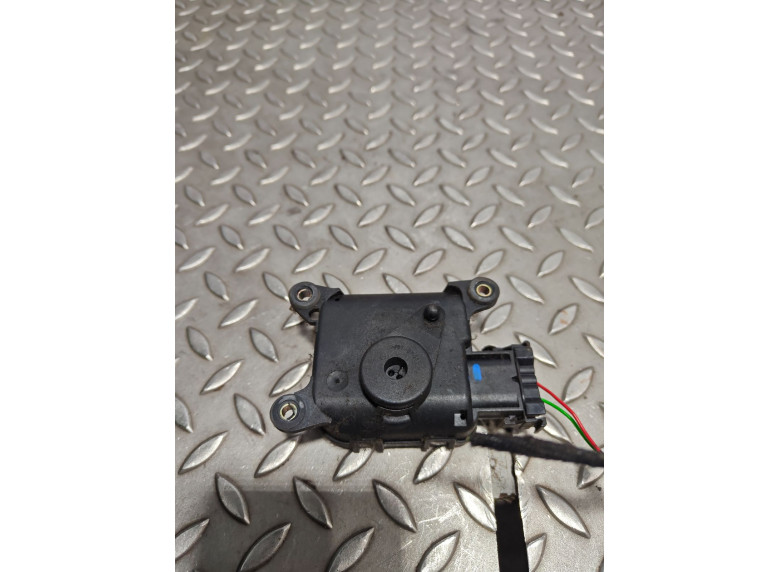 Моторчик заслонки печки к Opel Astra, 2003г.