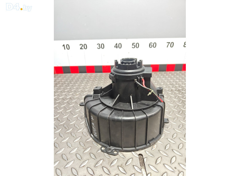 Моторчик печки к Opel Astra 2008 г.