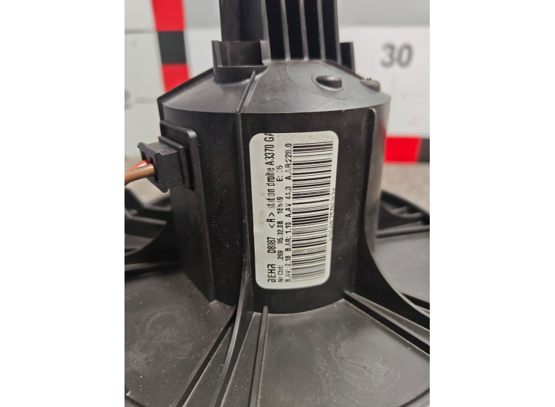 Моторчик печки к Opel Zafira, 2008г.