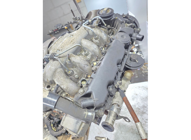 Двигатель к Citroen C5, 2003г.