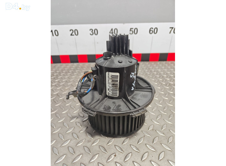 Моторчик печки к Opel Zafira 2007 г.