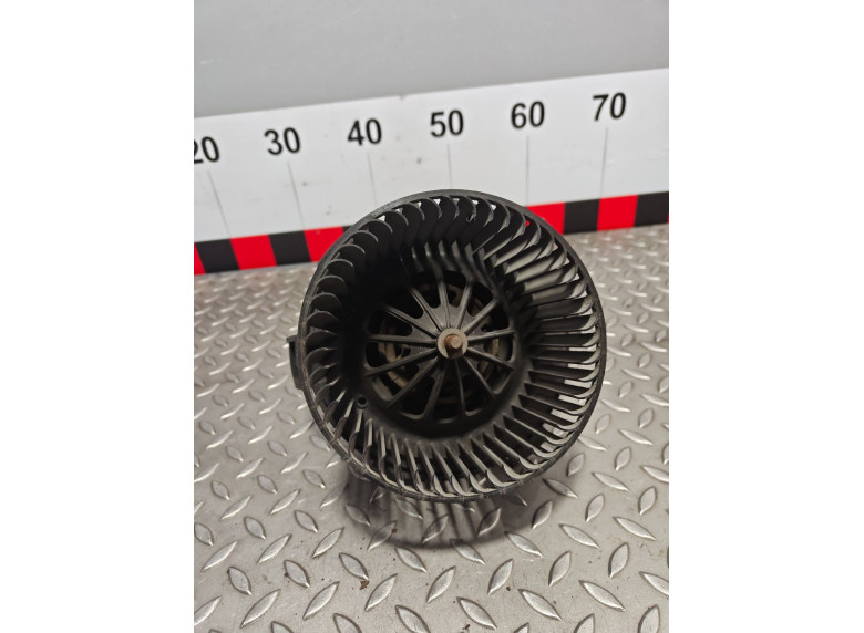 Моторчик печки к Opel Zafira, 2007г.