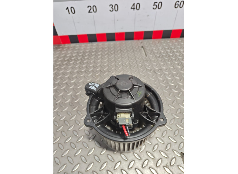 Моторчик печки к Kia Ceed, 2007г.