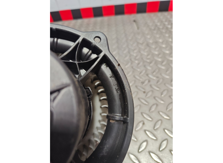 Моторчик печки к Kia Ceed, 2007г.