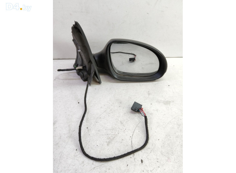 Зеркало наружное правое к Volkswagen Golf 2009 г.