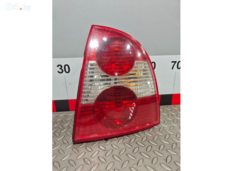 Фонарь задний правый к Volkswagen Passat 2002 г.