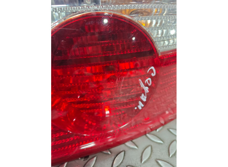 Фонарь задний правый к Volkswagen Passat, 2002г.