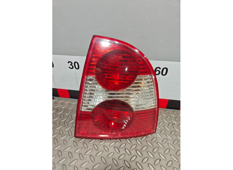 Фонарь задний правый к Volkswagen Passat, 2002г.