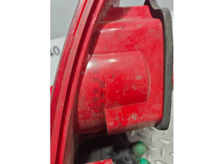 Фонарь задний правый к Volkswagen Passat, 2002г.