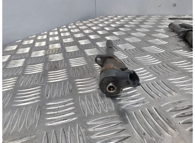 Форсунка к Citroen C5, 2003г.