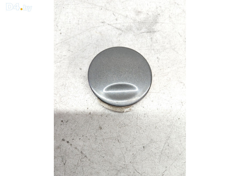 Заглушка (решетка) в бампер к Opel Zafira 2009 г.