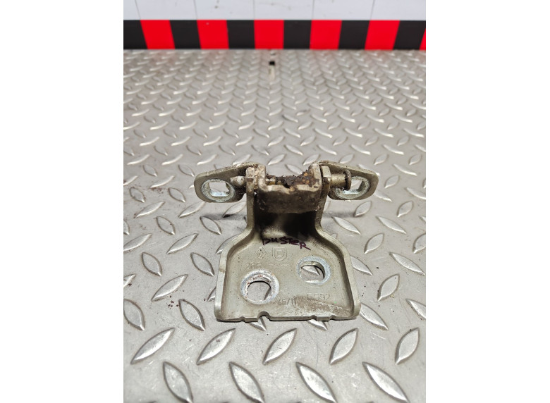 Петля двери задней правой к Renault Duster, 2010г.