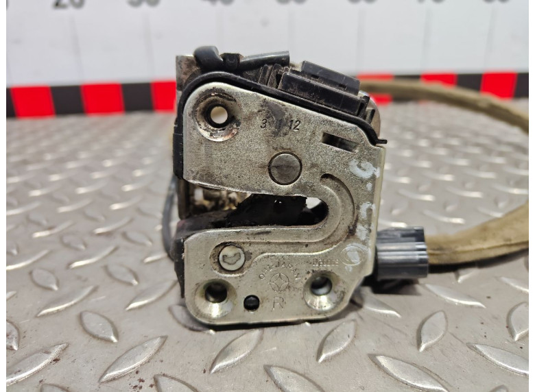 Замок двери задней правой к Opel Movano, 2011г.