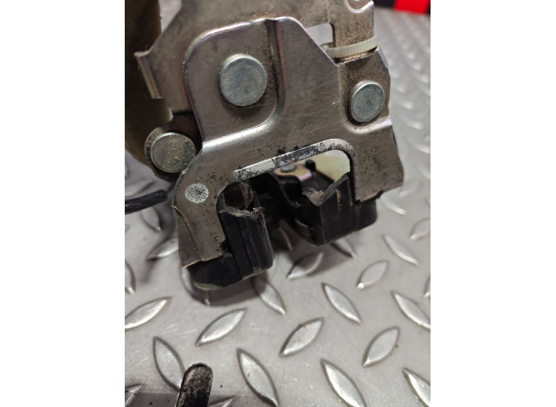 Замок двери задней правой к Opel Movano, 2011г.