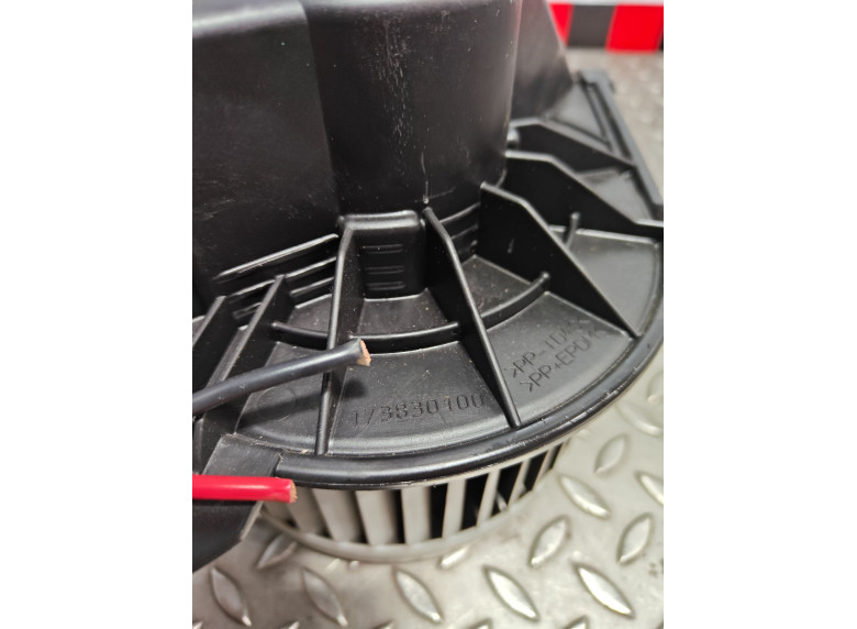 Моторчик печки к Renault Kangoo, 2012г.