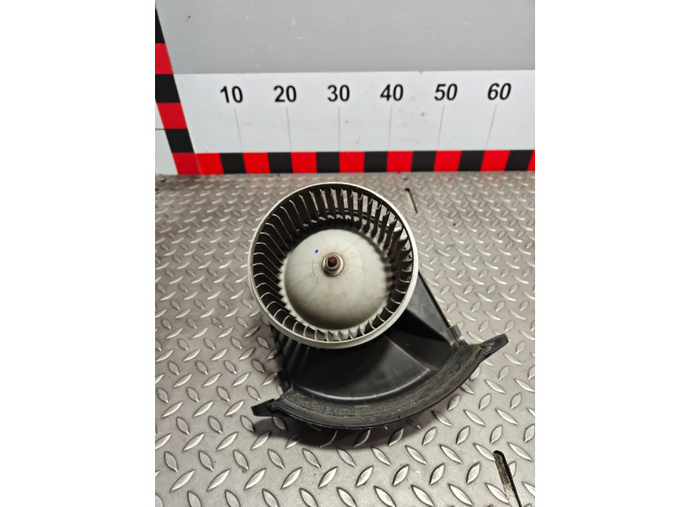 Моторчик печки к Renault Kangoo, 2012г.