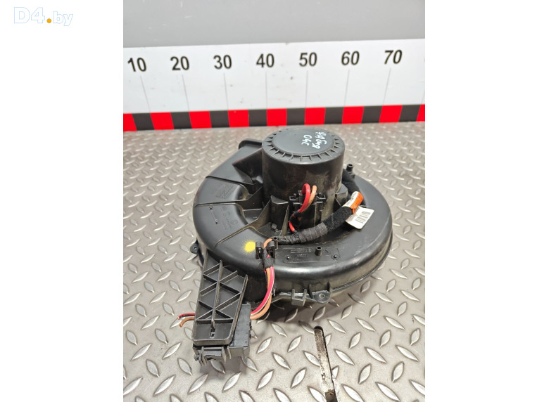 Моторчик печки к Skoda Fabia 2003 г.