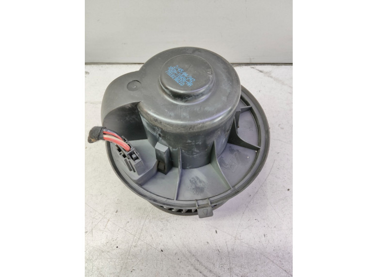 Моторчик печки к Seat Alhambra, 2004г.