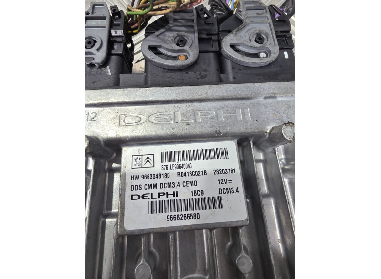 Блок управления двигателем к Citroen C5, 2010г.