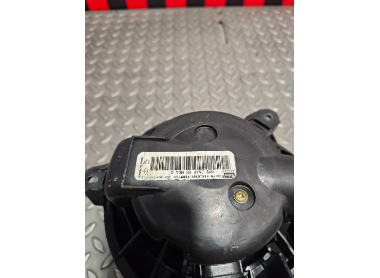 Моторчик печки к Renault Scenic, 2002г.