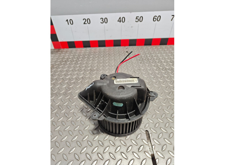 Моторчик печки к Renault Scenic, 2002г.