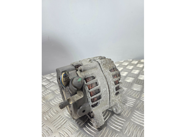 Генератор к Citroen C5, 2010г.