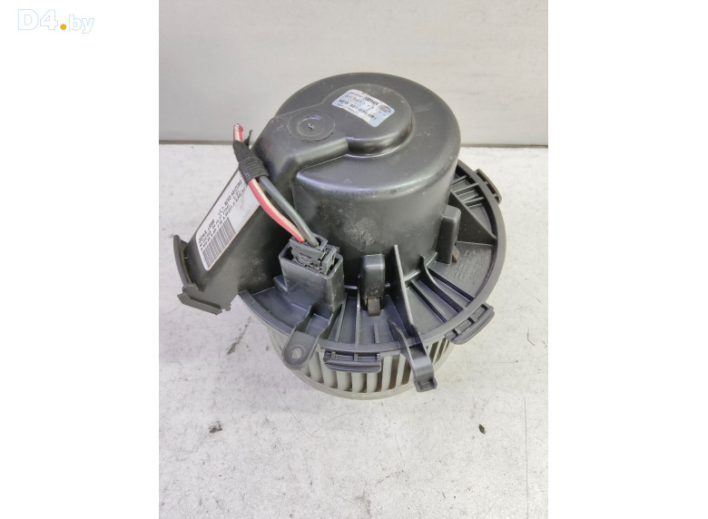 Моторчик печки к Mercedes Sprinter 2017 г.