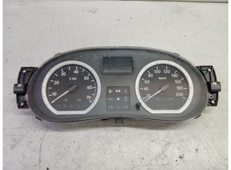 Щиток приборов (приборная панель) к Dacia Logan, 2009г.