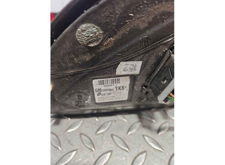 Зеркало наружное правое к Opel Astra, 2008г.