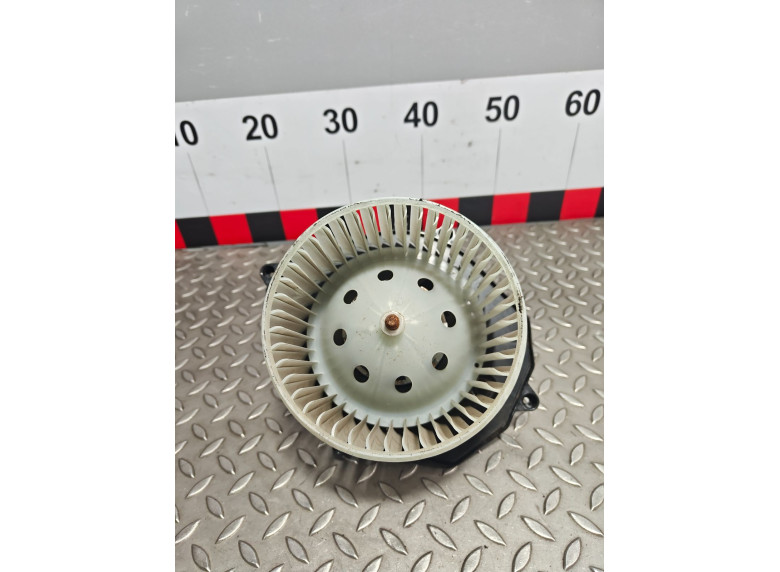 Моторчик печки к Citroen Berlingo, 2010г.