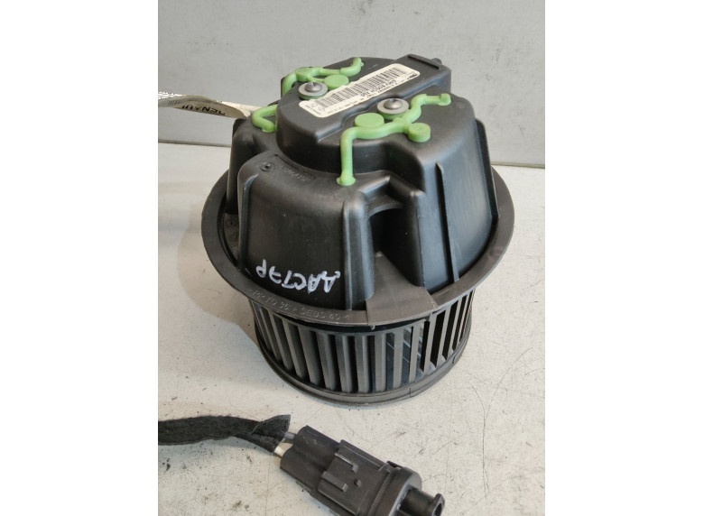 Моторчик печки к Renault Duster, 2011г.