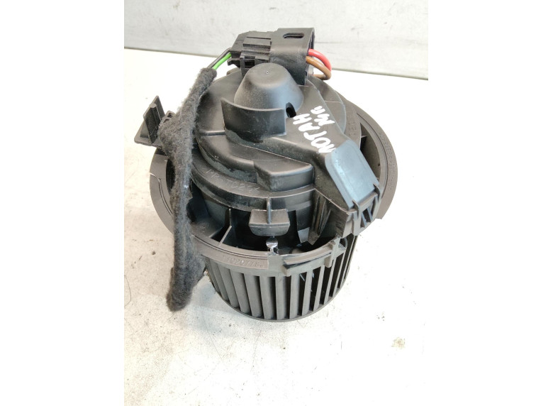 Моторчик печки к Renault Logan, 2014г.