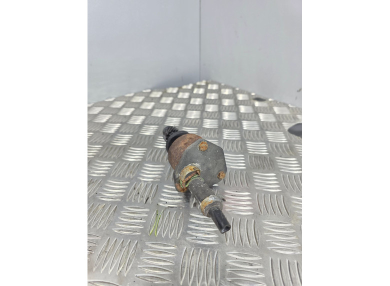 Насос вакуумный к Volkswagen Golf, 1991г.