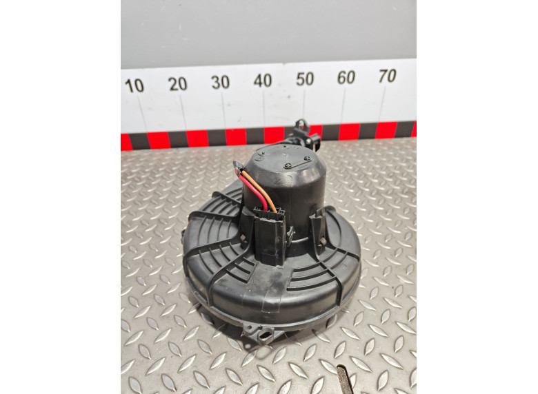 Моторчик печки к Opel Meriva, 2007г.