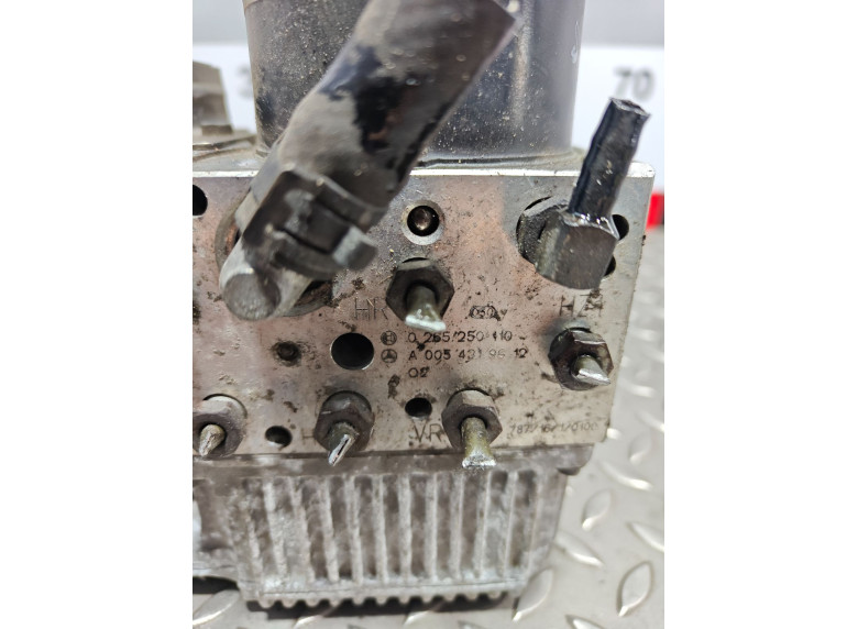 Блок ABS к Mercedes E W211, 2003г.