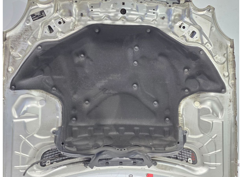 Шумоизоляция капота к Mercedes E W211, 2005г.