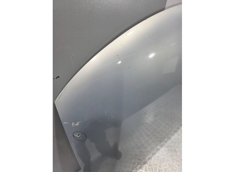 Капот к Volkswagen Passat, 1999г.