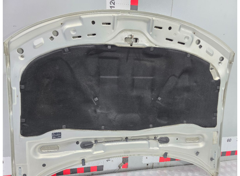 Шумоизоляция капота к Volkswagen Passat, 1999г.