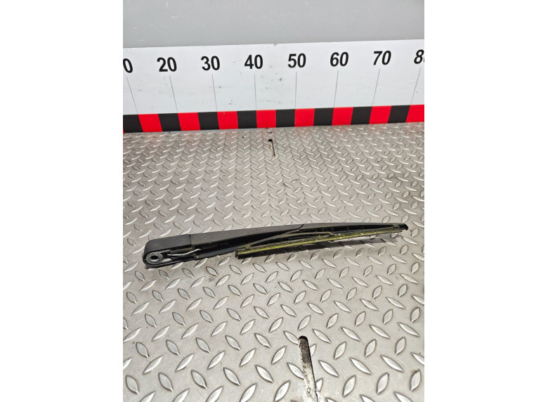 Щеткодержатель задний к Opel Astra, 2007г.