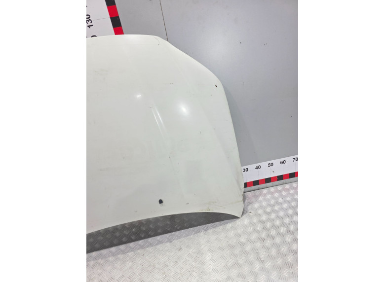 Капот к Volvo V70, 2010г.