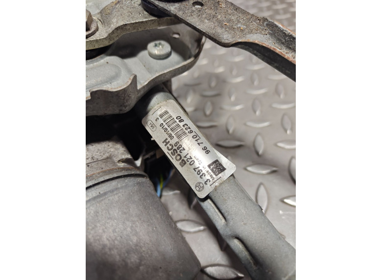 Механизм стеклоочистителя (трапеция дворников) к Peugeot 5008, 2010г.